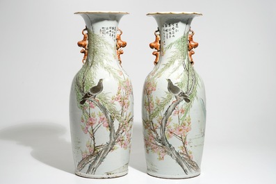 A pair of tall Chinese qianjiang cai vases with immortals, 19/20th C.