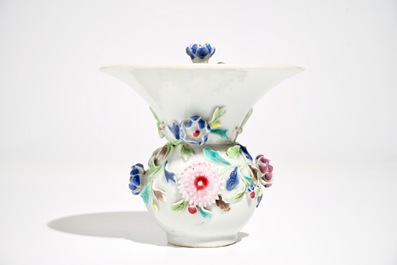 A Chinese famille rose ladies' spittoon and cover, Yongzheng