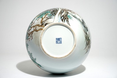 A large Chinese famille rose tianqiu ping vase with cranes, Yongzheng mark, 20th C.