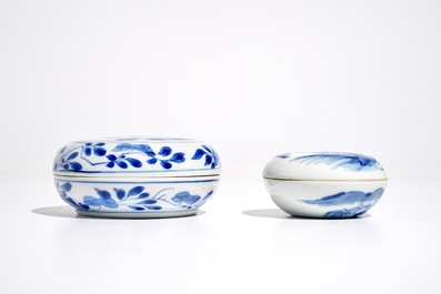 Two Chinese blue and white cylindrical seal paste boxes, Kangxi