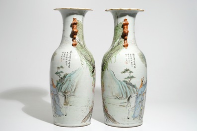 A pair of tall Chinese qianjiang cai vases with immortals, 19/20th C.