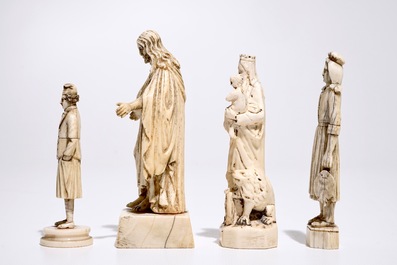 Quatre figures, un autel miniature et un thermom&egrave;tre en ivoire, Dieppe et autres manufactures, 19&egrave;me