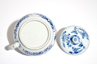 A Chinese blue and white chamber pot and cover, Qianlong