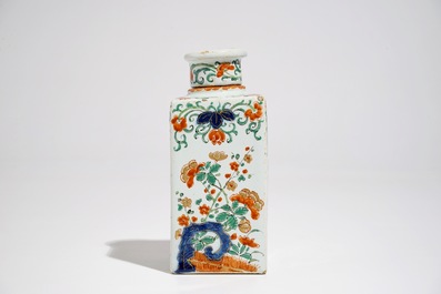A fine Dutch Delft dor&eacute; petit feu tea caddy with cover, 1st half 18th C.