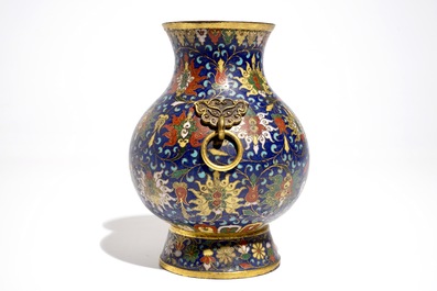 A Chinese cloisonn&eacute; lotus scroll hu vase, Jingtai mark, 19/20th C.