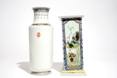 Deux vases en porcelaine de Chine famille rose aux oiseaux et figures, 20&egrave;me