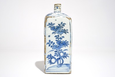 A Chinese blue and white square gin bottle, Wanli