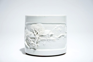 A Chinese blanc de Chine brush pot, 18/19th C.