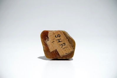 Un mod&egrave;le d'un Luohan en pierre de savon, sign&eacute; Yu Xuan, Chine, 17/18&egrave;me