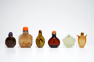Six various Chinese stone snuff bottles, 19/20th C.