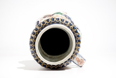 A Japanese Imari coffee jug with applied design, Edo, late 17th C.