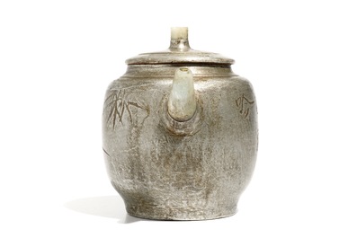 A Chinese inscribed pewter-encased Yixing stoneware teapot with jade, 20e eeuw