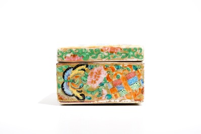A rectangular Chinese Canton famille rose box and cover, 19th C.