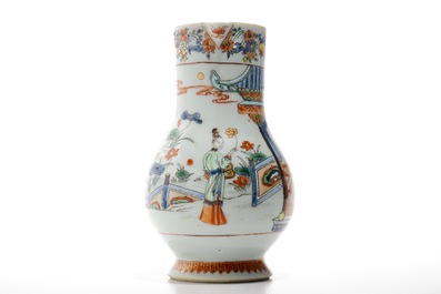 A Chinese verte-Imari jug with fine figural design, Yongzheng