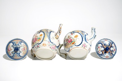 Deux grandes th&eacute;i&egrave;res en porcelaine de Chine famille rose, Qianlong