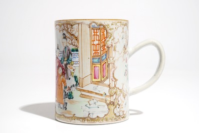 A Chinese famille rose mandarin mug with figural design, Qianlong