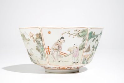 A Chinese hexagonal famille rose bowl, Jiaqing mark, 19/20th C.