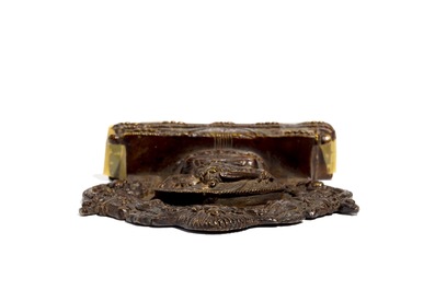 Un sanctuaire bouddhiste sino-tib&eacute;tain en bronze, 19&egrave;me