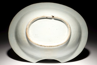 An oval Chinese famille rose shaving bowl with birds, Qianlong
