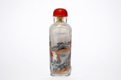 Une tabati&egrave;re en verre peint &agrave; l'int&eacute;rieur, Chine, 20&egrave;me