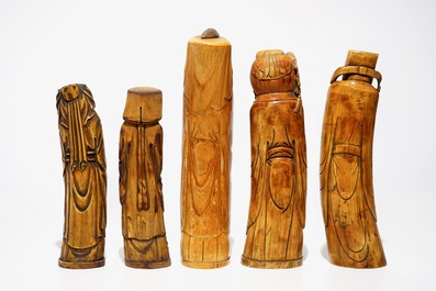 Cinq figures d'immortels en ivoire sculpt&eacute;, Chine, 19/20&egrave;me