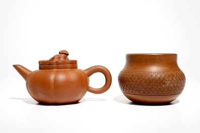 A Chinese Yixing stoneware teapot and a small vase, 19/20th C.