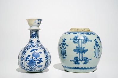 Seven Chinese blue and white vases and plates, Ming, Kangxi and Qianlong