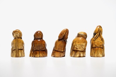 Five Chinese Ming-style ivory models of immortals, 19/20th C.