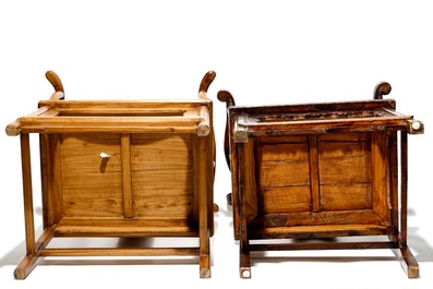 Twee Chinese olmen stoelen, 19/20e eeuw