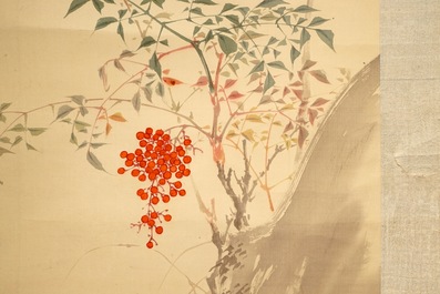 A Chinese silk scroll painting of a mandarin duck, signed, 19/20th C.