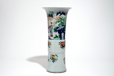 A Chinese wucai gu vase, 19/20th C.