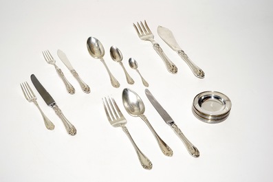 A Japanese silver cutlery set with ten small plates, signed K. Uyeda, 20th C.