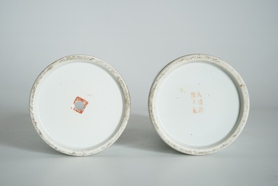Twee Chinese opengewerkte qianjiang cai hoedensteunen, 19/20e eeuw
