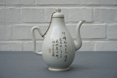 A Chinese qianjiang cai wine jug, 19th C.
