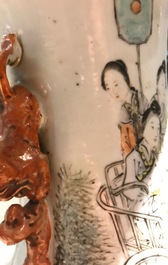 Une paire de grands vases en porcelaine de Chine qianjiang cai, 19/20&egrave;me