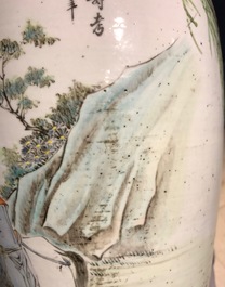 Une paire de grands vases en porcelaine de Chine qianjiang cai, 19/20&egrave;me