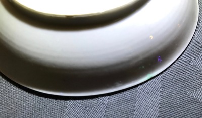 Une tasse et soucoupe en porcelaine de Chine famille rose &agrave; d&eacute;cor d'un chat, Yongzheng