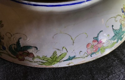 A fine Chinese Canton enamel saucer dish, Yongzheng/Qianlong