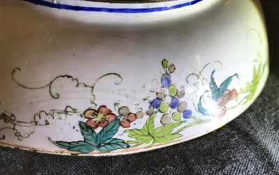 A fine Chinese Canton enamel saucer dish, Yongzheng/Qianlong