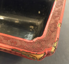 A Chinese rectangular cinnabar lacquer jardiniere, 18/19th C.