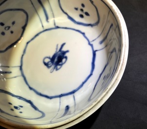 A Chinese blue and white kraak porcelain covered bowl, Wanli, and a floral bowl, Kangxi