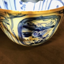 A Chinese blue and white kraak porcelain covered bowl, Wanli, and a floral bowl, Kangxi