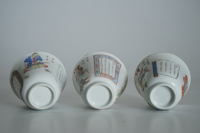 Trois tasses et soucoupes en porcelaine de Chine famille rose &agrave; d&eacute;cor Wu Shuang Pu, 19&egrave;me