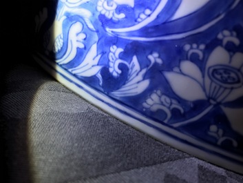 A large Chinese blue and white ornamental bowl, Kangxi