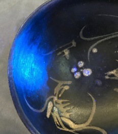 A Chinese Jizhou slip decorated phoenix bowl, poss. Southern Song/Yuan Dynasty