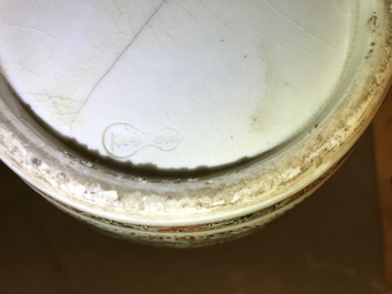 A pair of fine Japanese Yokohama Satsuma vases with ducks near a lotus pond, Meiji, 19th C.