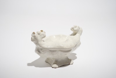 A monochrome white sculptural salt, Faenza, 17th C.