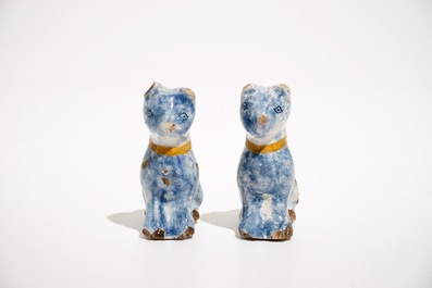 A pair of small polychrome Dutch Delft models of cats, 18th C.