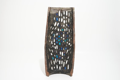 Vandeweghe, Rogier (1923) a brutalist reticulated wall light with colored glass inlay, Perignem, ca. 1970