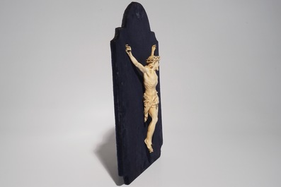 A fine carved ivory corpus, prob. Dieppe, France, 19th C.